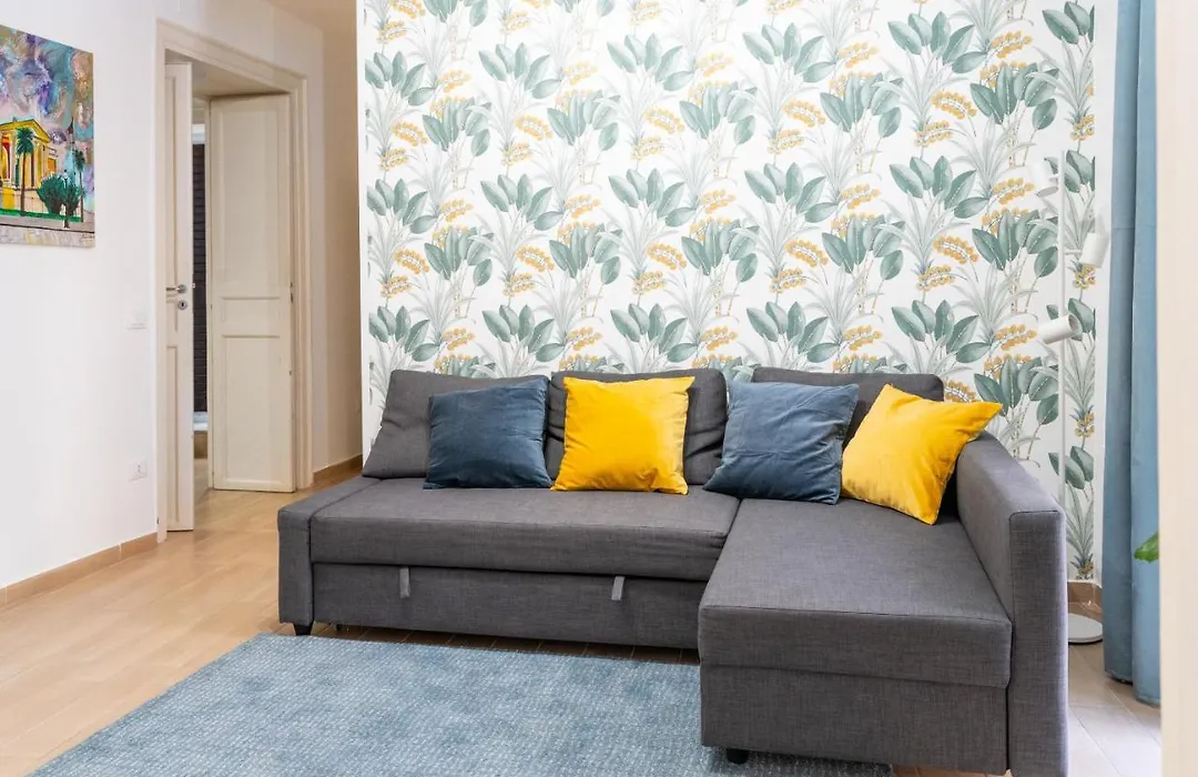 Four Luxury Apartment-1